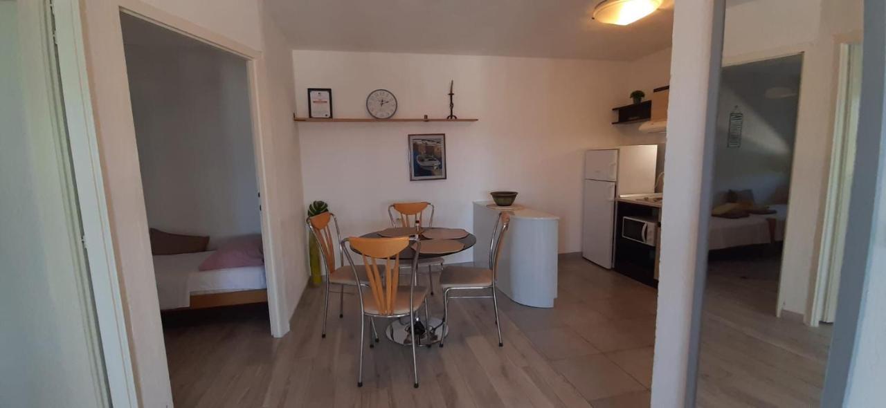 Apartment Mezaroca Rogoznica  Kültér fotó